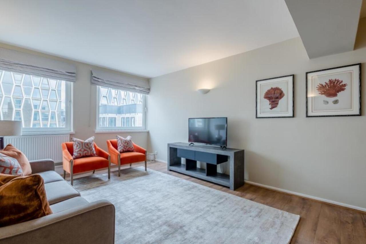 Bond Street Mayfair Penthouse Sleeps Up To 6 *